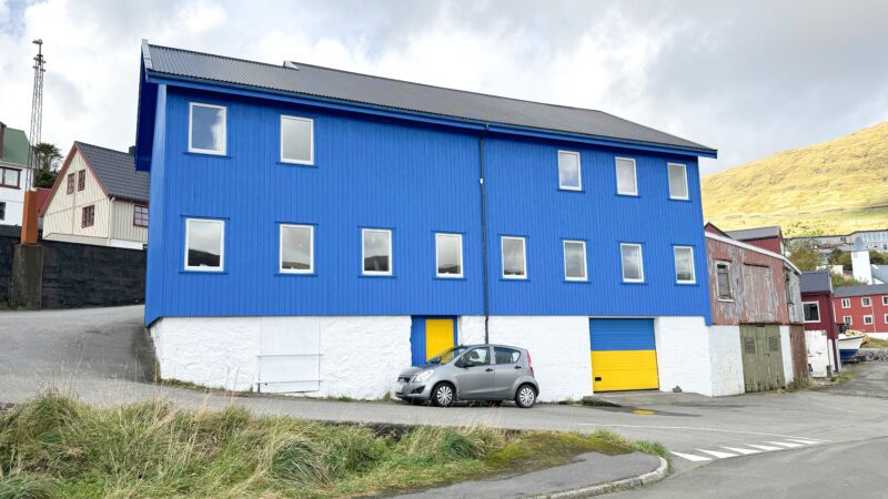 Bakkavegur 41 — 1r, 277m²
